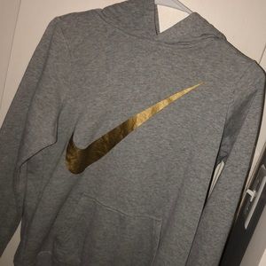 nike sweatshirt